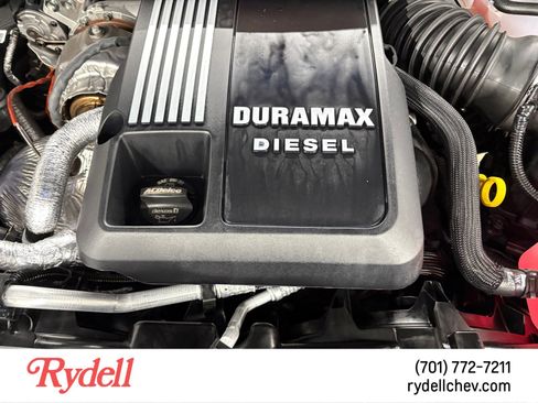 Used 2025 Chevrolet Silverado 1500 ZR2 w/ Technology Package image 19