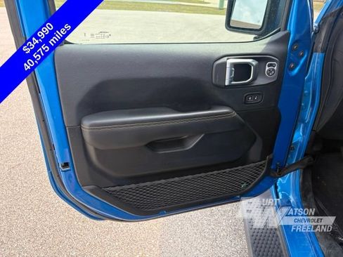 Used 2024 Jeep Wrangler Unlimited Sahara AWD/4WD image 10