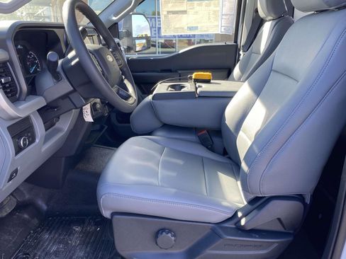 New 2025 Ford F550 4WD image 12