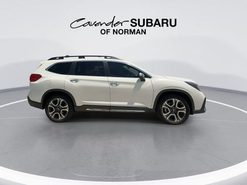 Used 2023 Subaru Ascent Touring AWD/4WD image 2