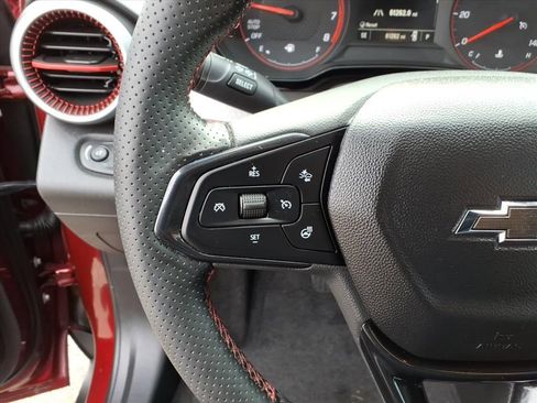 Used 2024 Chevrolet Trax RS w/ Sunroof Package image 21