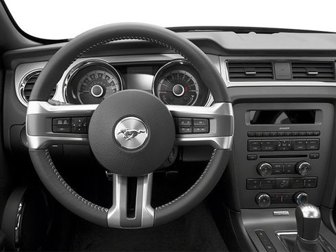 Used 2013 Ford Mustang GT Premium w/ Security Pkg RWD image 6