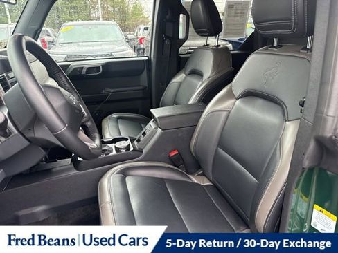 Used 2025 Ford Bronco Outer Banks AWD/4WD image 16