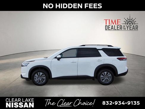 Used 2024 Nissan Pathfinder SV FWD image 4