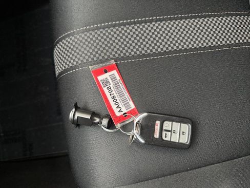 Used 2019 Honda Civic EX image 17