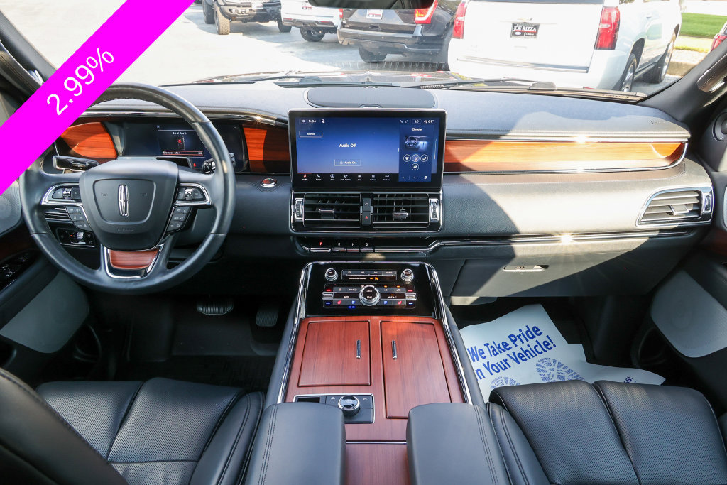 Certified 2024 Lincoln Navigator Reserve AWD/4WD image 6