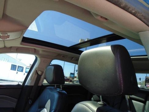 Used 2010 Cadillac SRX Luxury AWD/4WD image 16