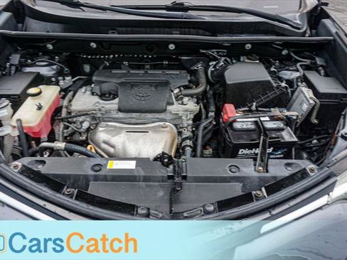 Used 2018 Toyota RAV4 XLE FWD image 33