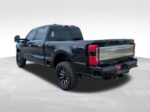Used 2024 Ford F250 Platinum AWD/4WD image 5