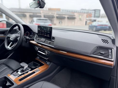 Certified 2023 Audi Q5 2.0T Premium w/ Convenience Package image 22