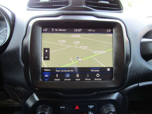 Used 2022 Jeep Renegade Sport w/ Sport Appearance Group AWD/4WD image 22