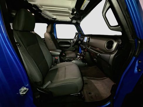 Used 2023 Jeep Wrangler Unlimited w/ Cold Weather Group AWD/4WD image 35
