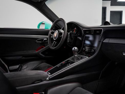 Used 2018 Porsche 911 GT3 RWD image 22
