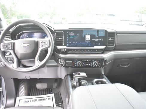 Used 2023 Chevrolet Silverado 1500 LTZ w/ LTZ Convenience Package II AWD/4WD image 18