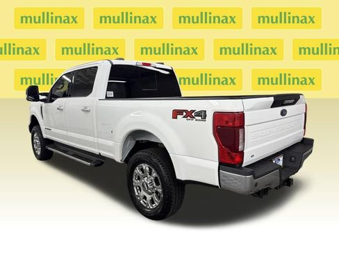 Used 2020 Ford F250 Lariat w/ Chrome Package image 9