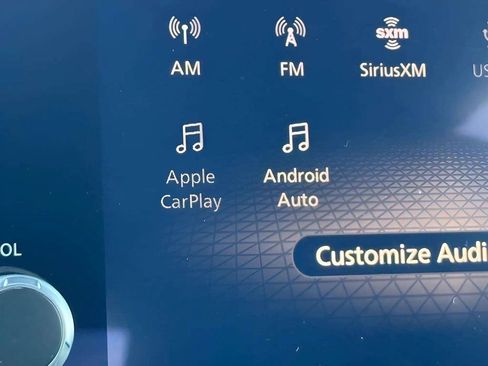 Used 2024 Nissan Rogue S image 13