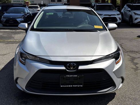 Used 2024 Toyota Corolla LE FWD image 8