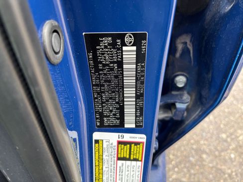 Used 2025 Toyota Camry LE image 27