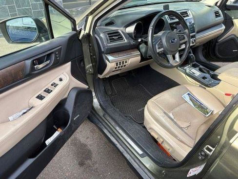 Used 2017 Subaru Outback 2.5i Limited AWD/4WD image 9
