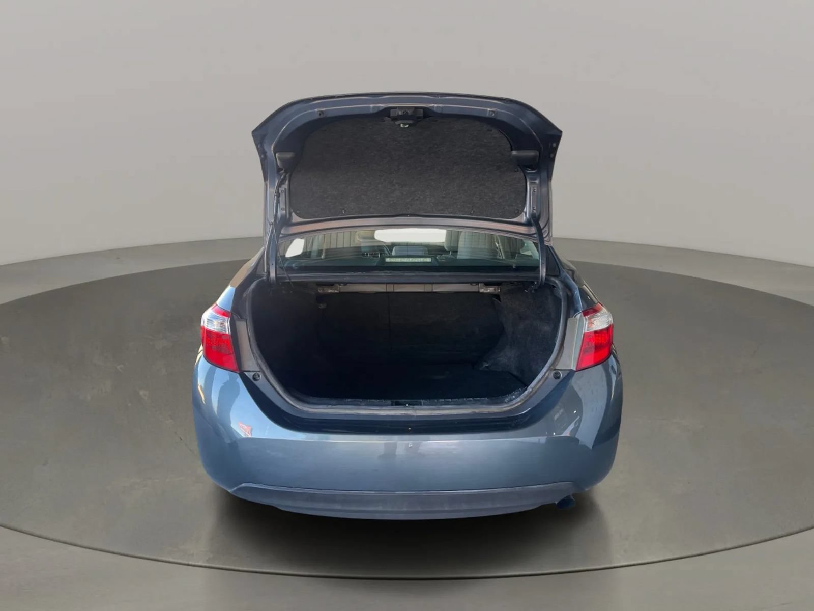 Used 2014 Toyota Corolla LE FWD image 14
