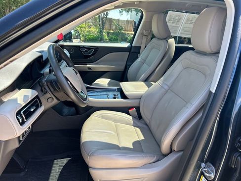 Certified 2024 Lincoln Aviator Reserve w/ Equipment Group 201A AWD/4WD image 11