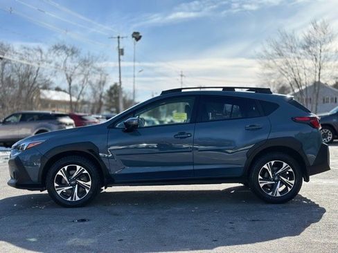 Used 2024 Subaru Crosstrek 2.0i Premium image 3