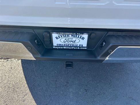 Used 2022 Ford F150 Lariat w/ Equipment Group 502A High image 11