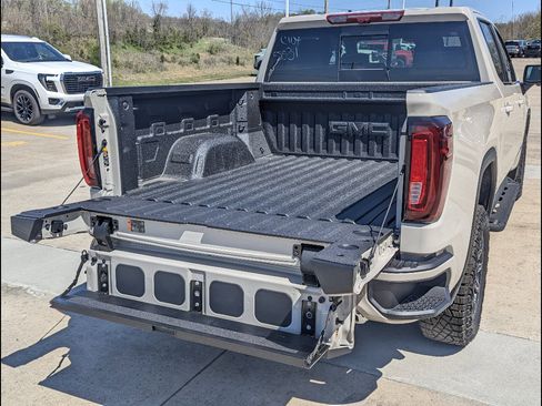 New 2026 GMC Sierra 1500 AT4 w/ AT4 Premium Package image 13
