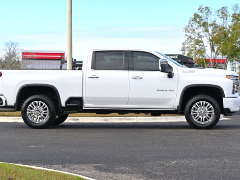 Used 2023 Chevrolet Silverado 2500 High Country w/ Z71 Off-Road Package image 7