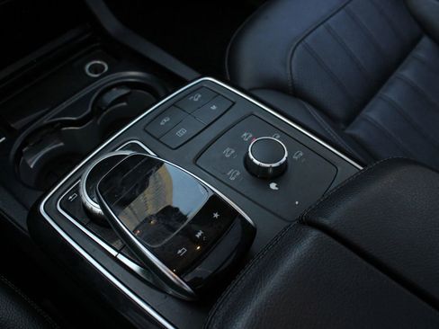 Used 2019 Mercedes-Benz GLS 450 4MATIC w/ Premium 1 Package image 37