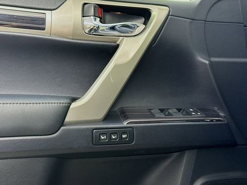 Used 2020 Lexus GX 460 Premium image 14