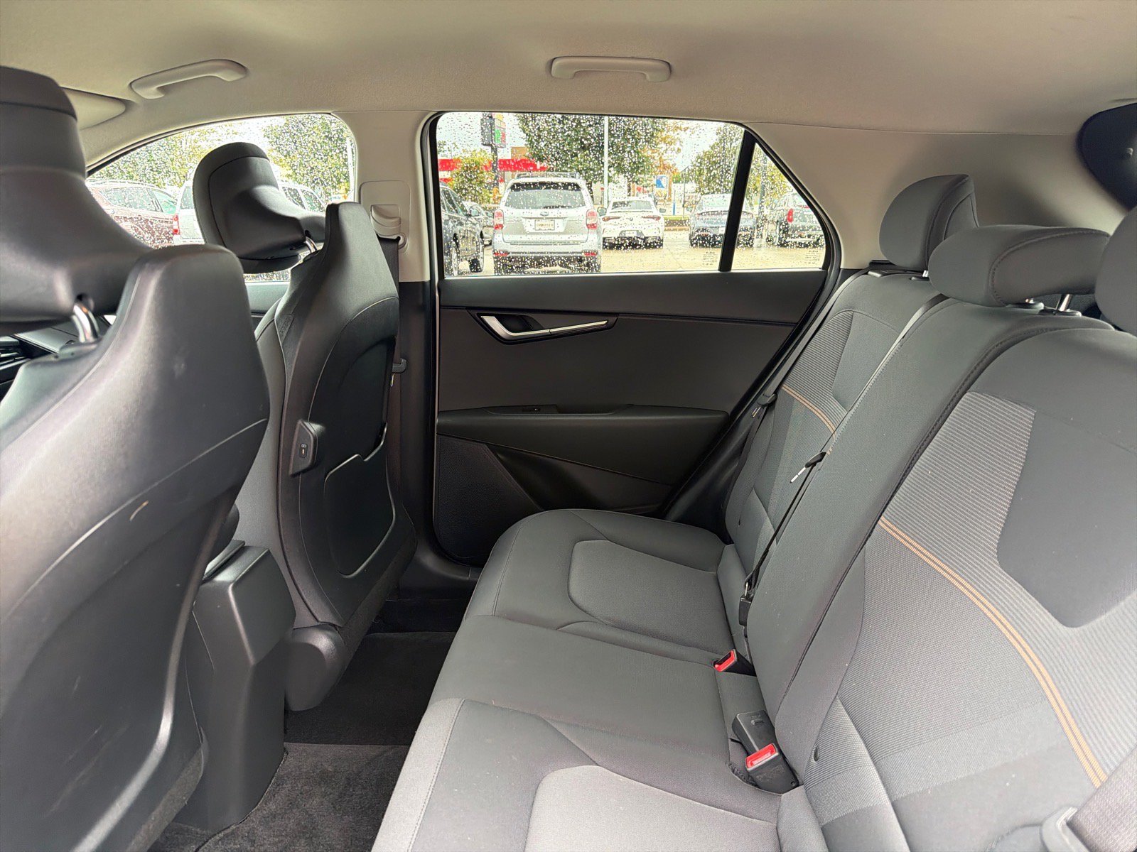 Used 2025 Kia Niro LX FWD image 21