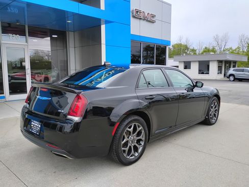 Used 2018 Chrysler 300 S w/ S Model Appearance Package AWD/4WD image 36