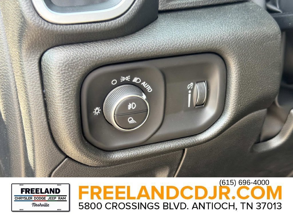 New 2026 RAM 1500 Express AWD/4WD image 23