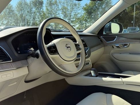 Used 2025 Volvo XC90 T8 Plus w/ Protection Package image 28