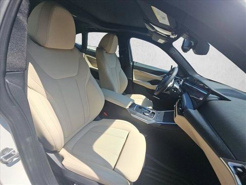 Used 2026 BMW 430i w/ Premium Package RWD image 19