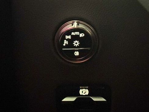 Certified 2025 Mercedes-Benz GLC 300 4MATIC image 36