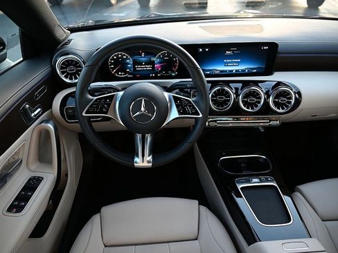 Certified 2025 Mercedes-Benz CLA 250 image 13