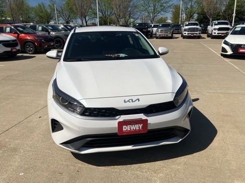 Used 2024 Kia Forte LXS FWD image 2