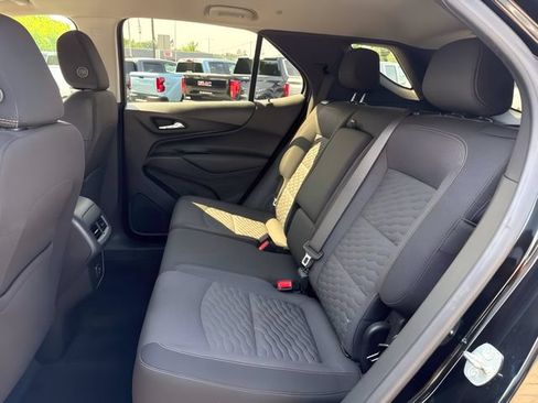 Used 2021 Chevrolet Equinox LT AWD/4WD image 18