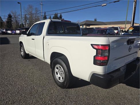 Used 2024 Nissan Frontier S w/ S Utility Package image 3