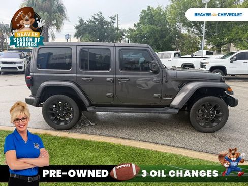 Used 2021 Jeep Wrangler Unlimited Sahara AWD/4WD image 3