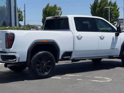 Used 2026 GMC Sierra 2500 AT4 w/ AT4 Premium Plus Package AWD/4WD image 4