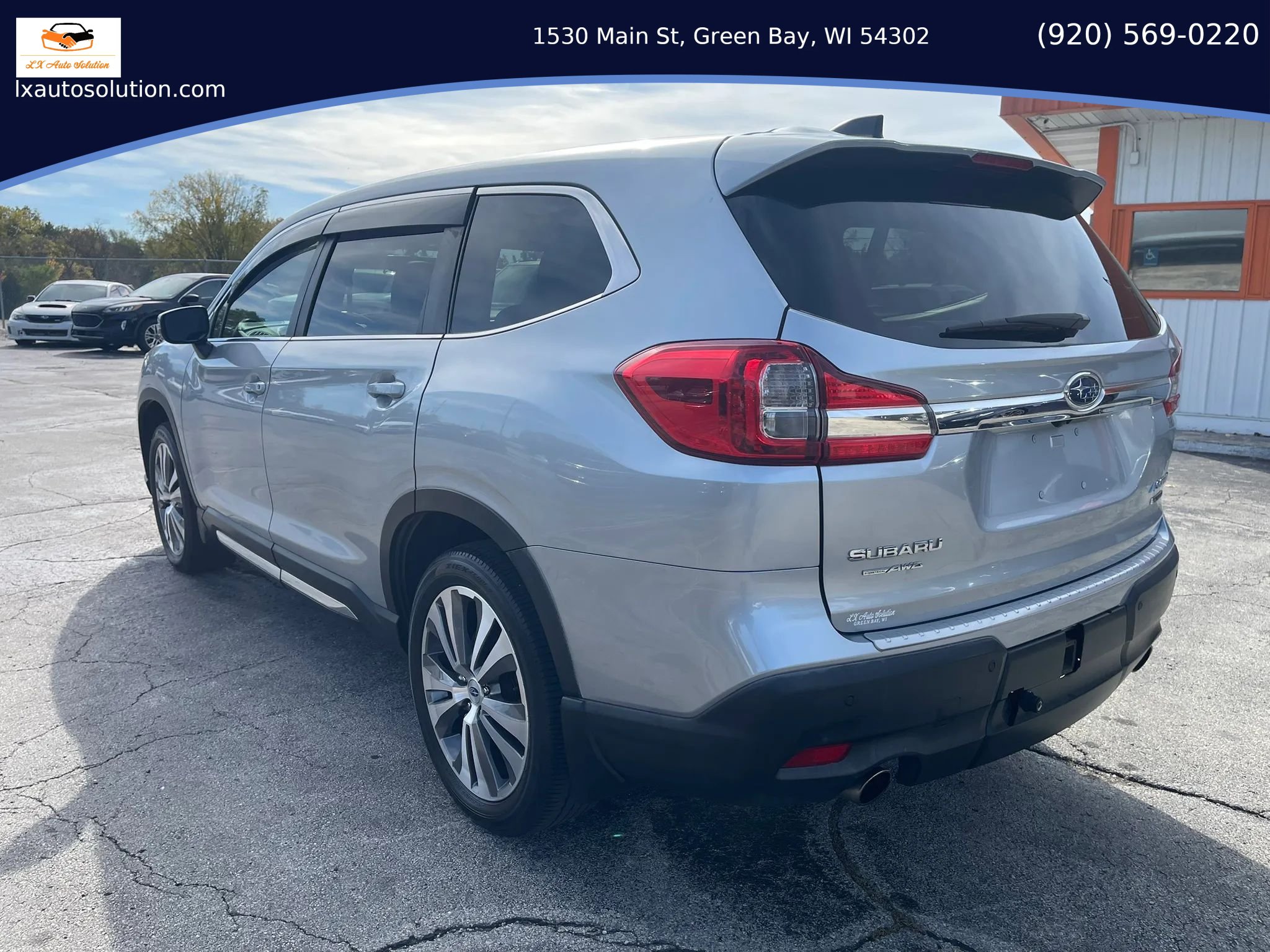 Used 2020 Subaru Ascent Limited w/ Technology Package AWD/4WD image 9