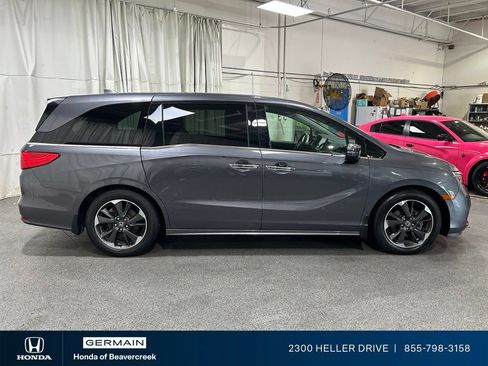 Used 2023 Honda Odyssey Elite image 9