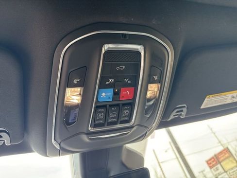 Used 2022 Jeep Wagoneer Series I w/ Premium Group I image 50