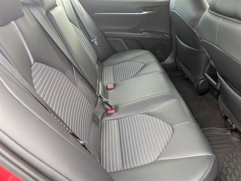 Certified 2022 Toyota Camry SE image 11