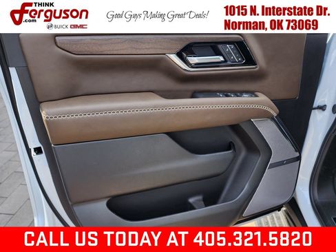 New 2026 GMC Yukon XL Denali Ultimate AWD/4WD image 13