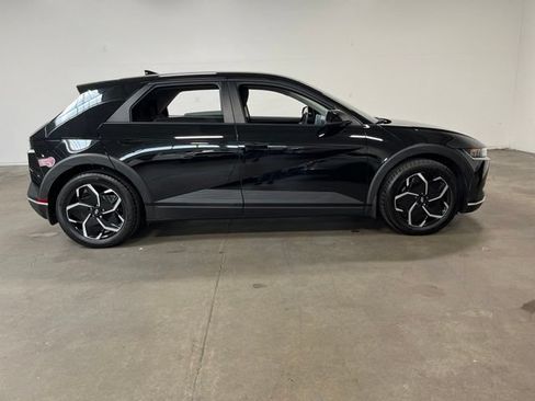 Used 2024 Hyundai Ioniq 5 SEL RWD image 2