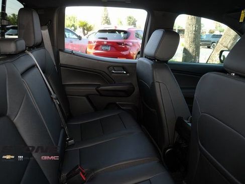 Used 2025 Chevrolet Colorado LT w/ LT Convenience Package AWD/4WD image 24